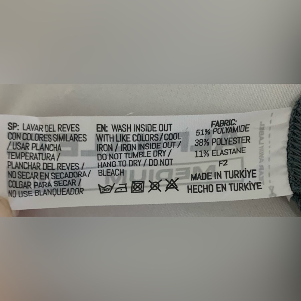 NEW Alphalete Amplify Leggings Size Medium in the colour Smoke - Picture 6 of 6